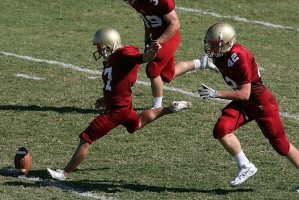 半岛体育全站-Doinb遭遇三连败，IG教练面临压力！赛季暗流涌动