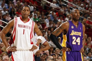 半岛体育全站-科维托娃爆冷击败日本队，精彩发挥引爆全场！